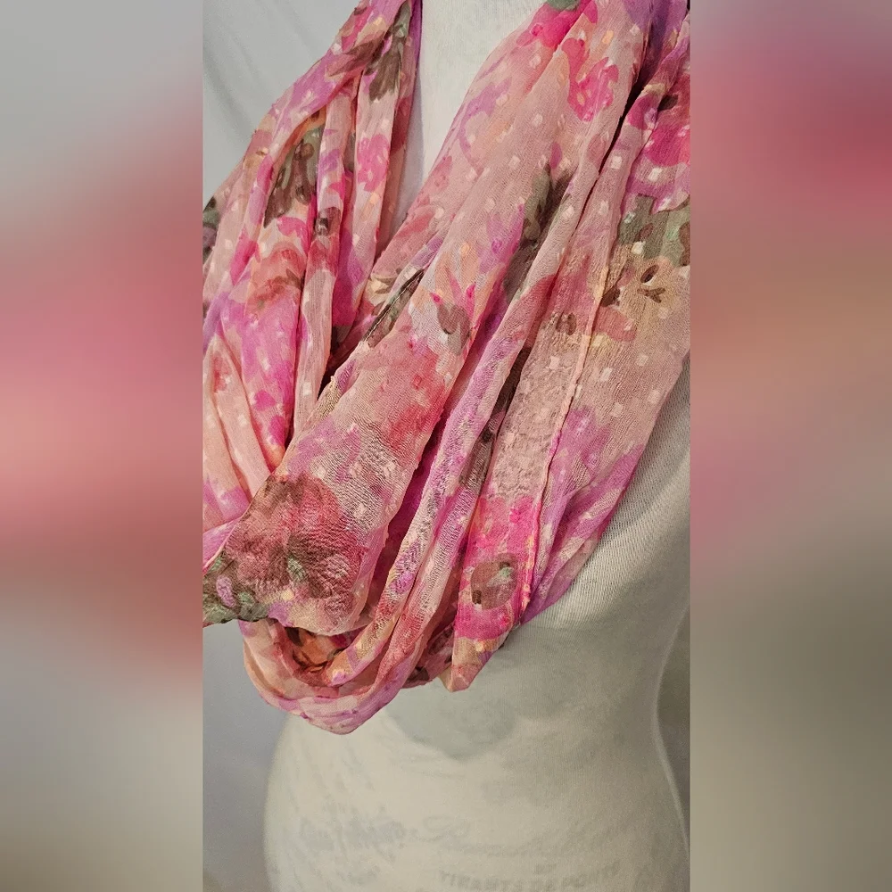 *NWT* Infiniti Scarf